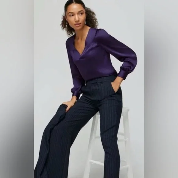 NWT White House Black Market Satin Elegant Black Blouse SZ L - Picture 16 of 16